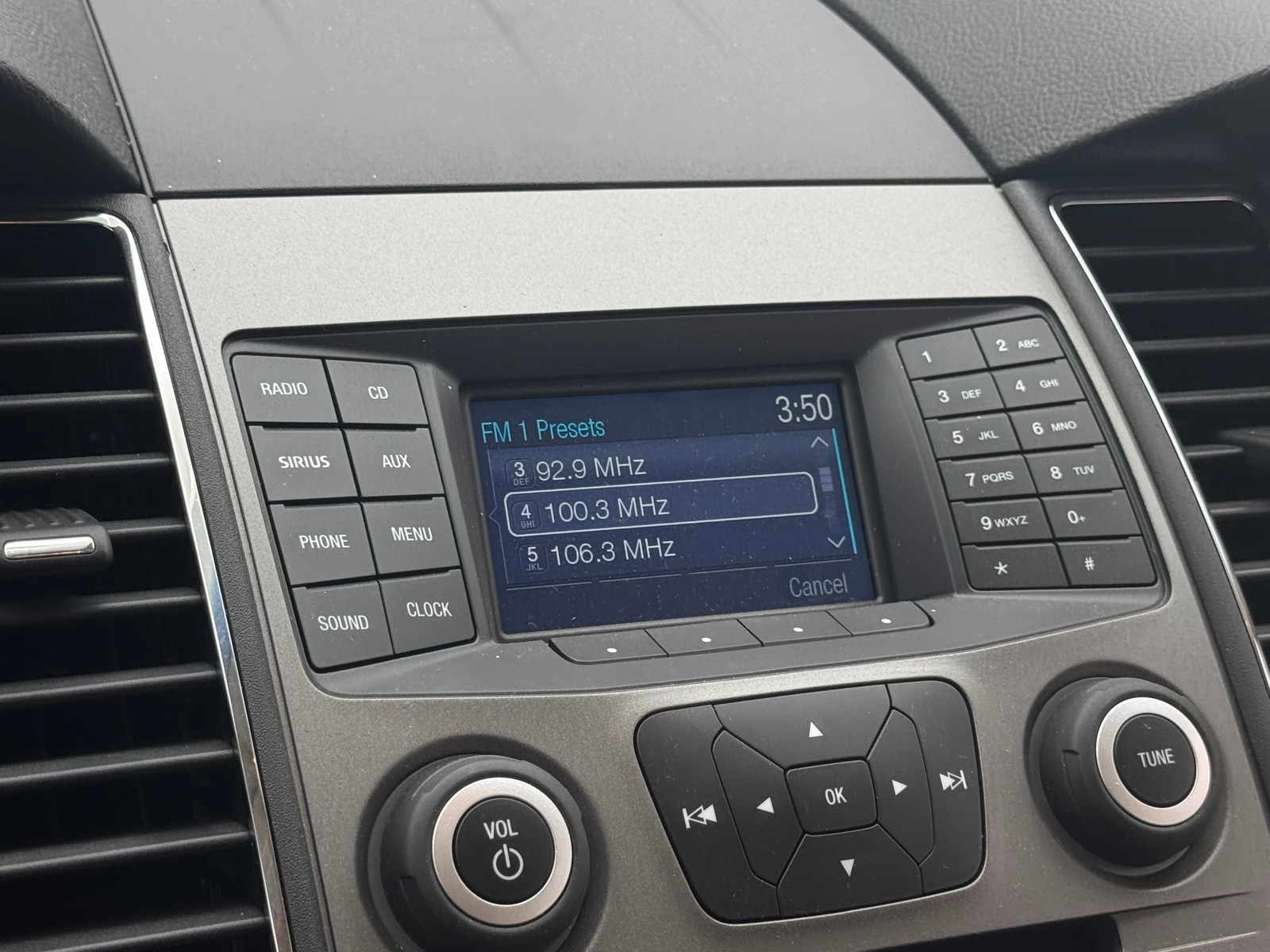 Thumbnail: 2018 Ford Taurus - 4