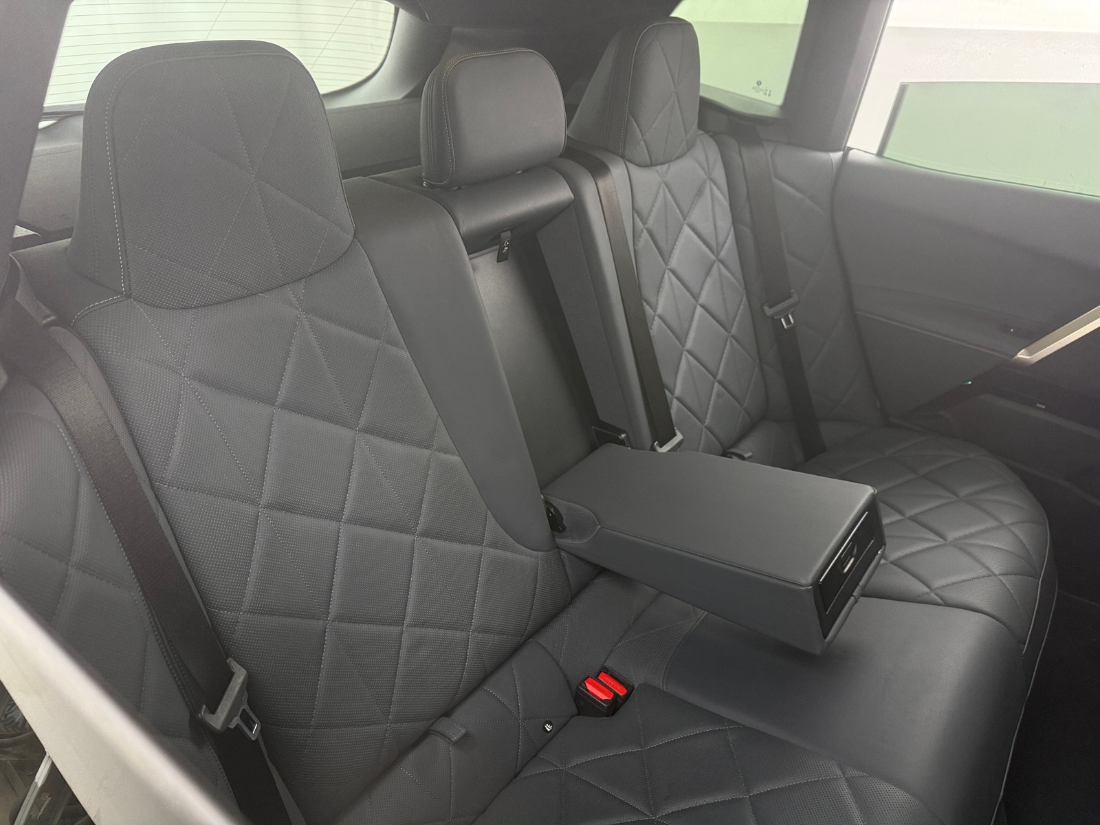 Thumbnail: 2022 BMW iX - 5