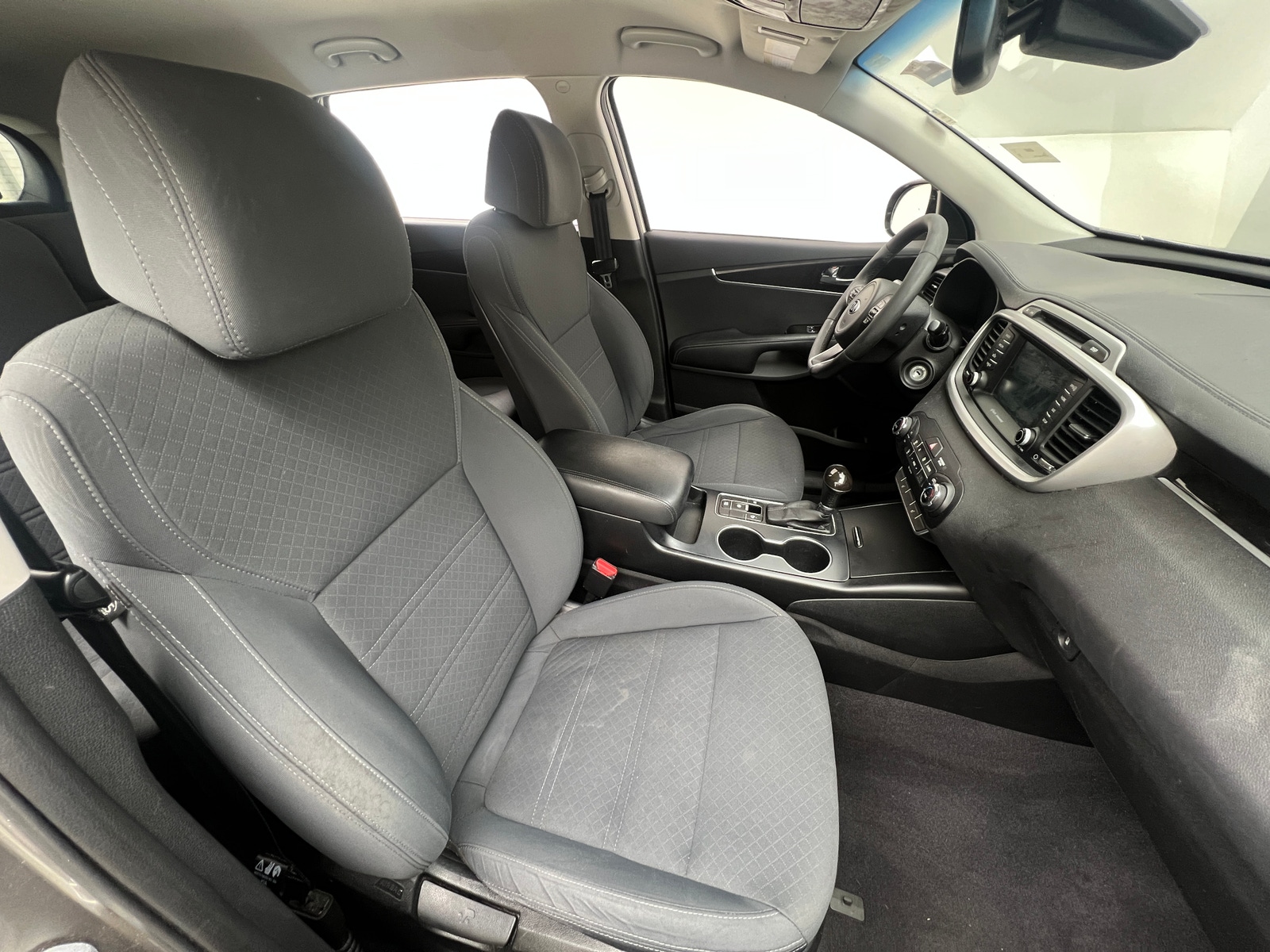 Thumbnail: 2017 Kia Sorento - 2