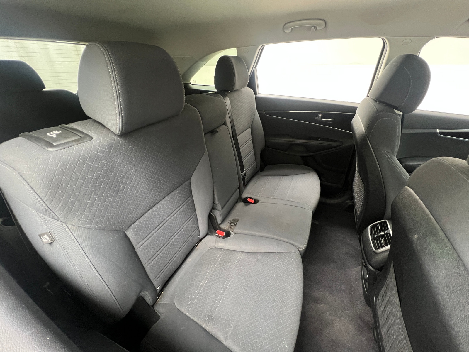 Thumbnail: 2017 Kia Sorento - 6