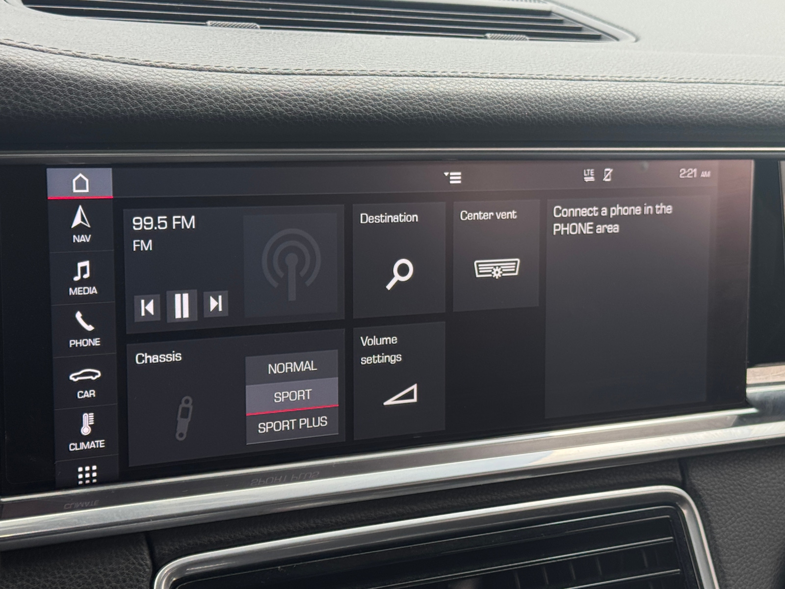 Thumbnail: 2018 Porsche Panamera - 3