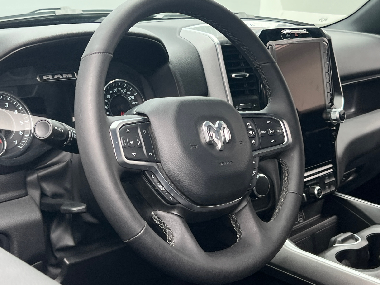 Thumbnail: 2025 RAM 1500 - 5