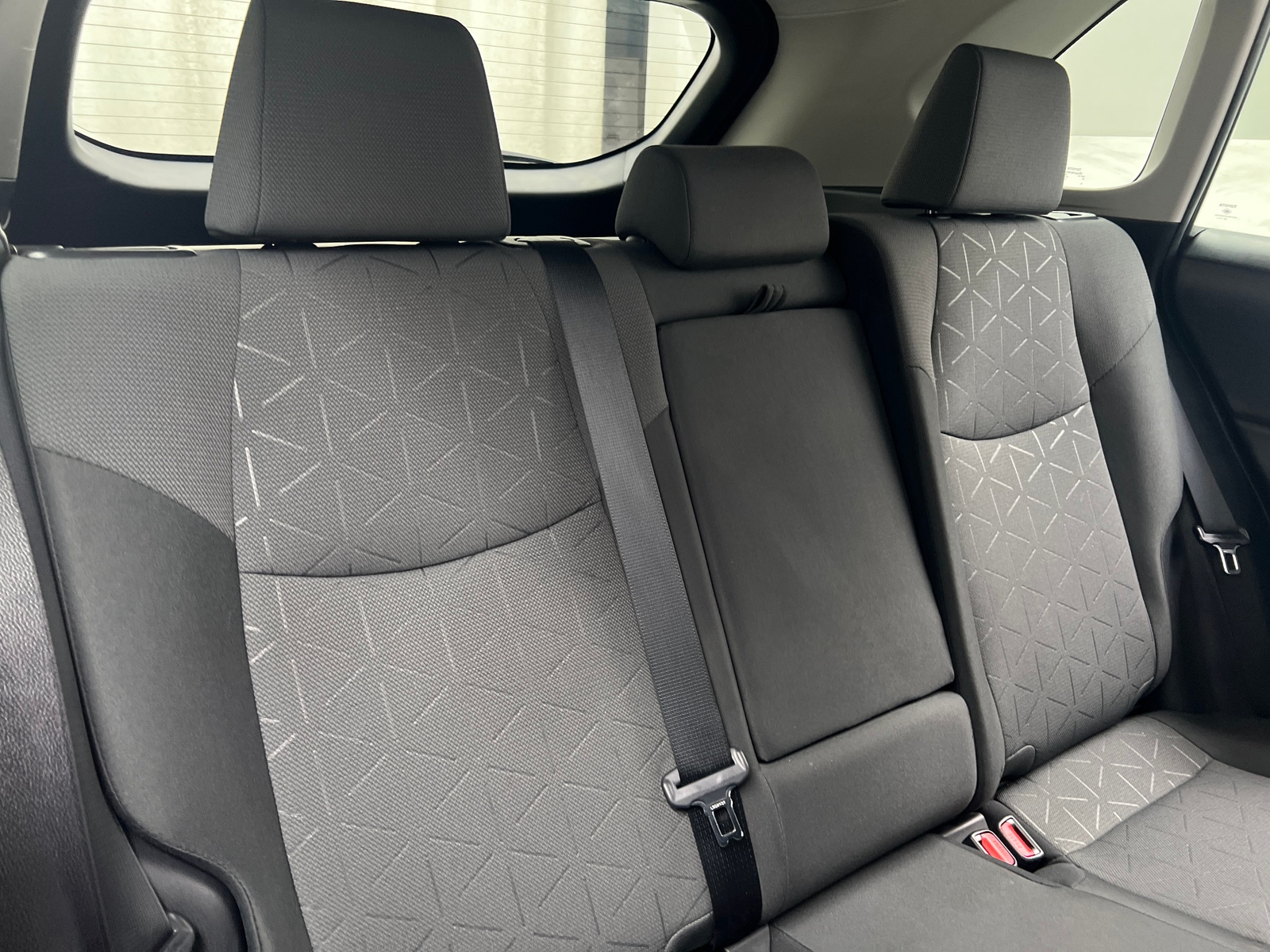 Thumbnail: 2021 Toyota RAV4 - 6