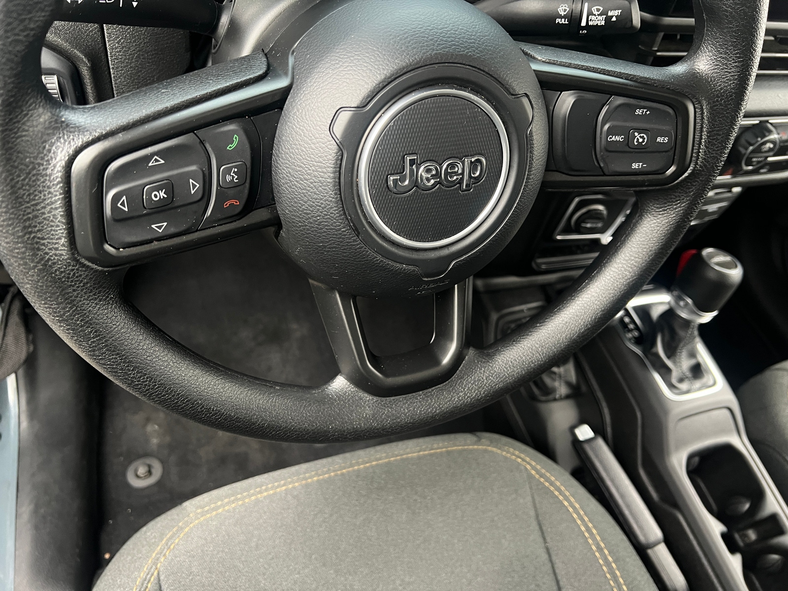 Thumbnail: 2025 Jeep Gladiator - 5