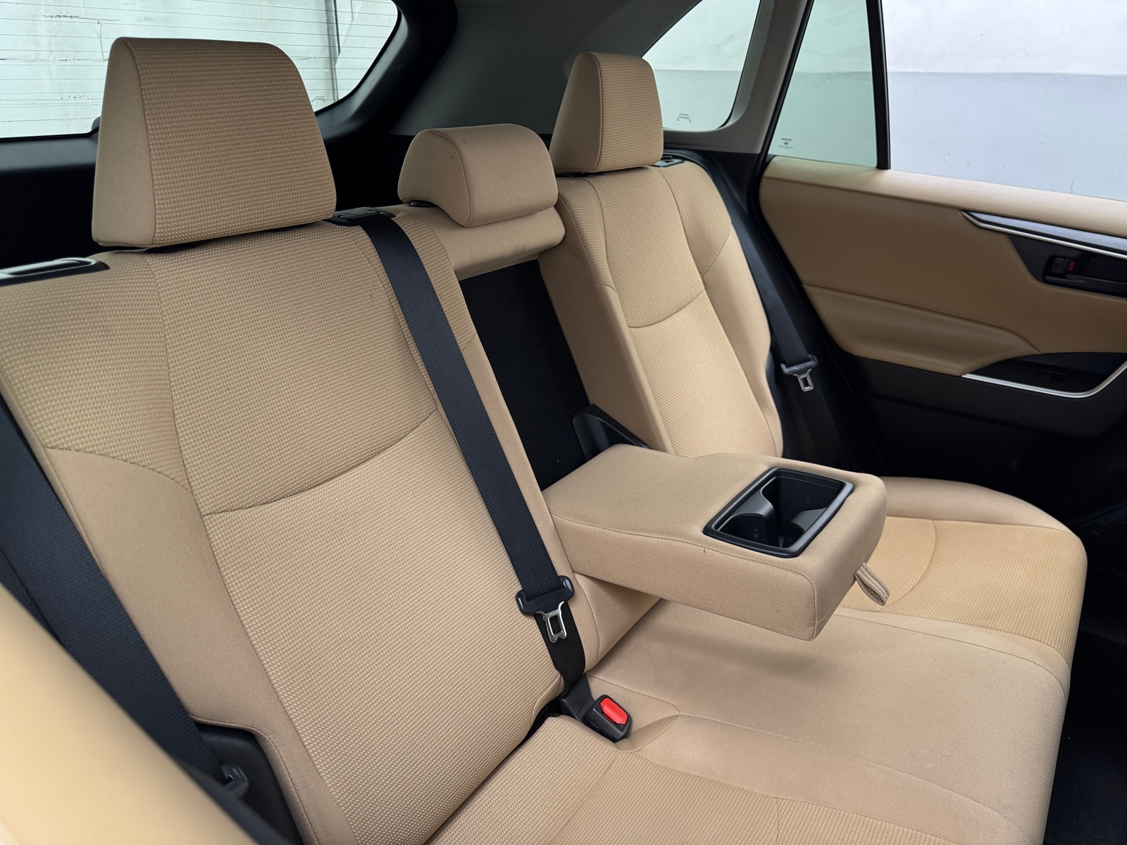 Thumbnail: 2019 Toyota RAV4 - 6