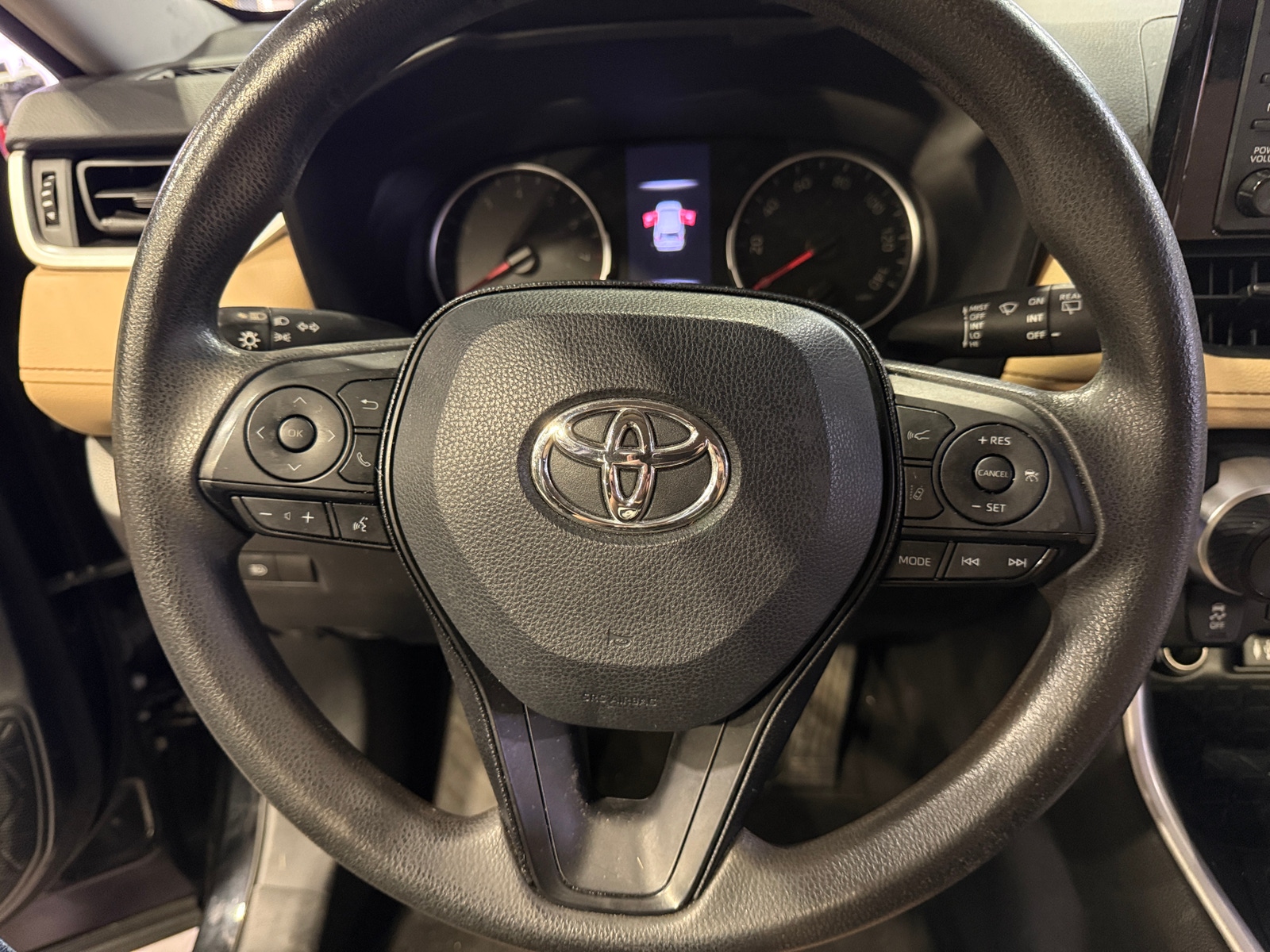 Thumbnail: 2019 Toyota RAV4 - 5