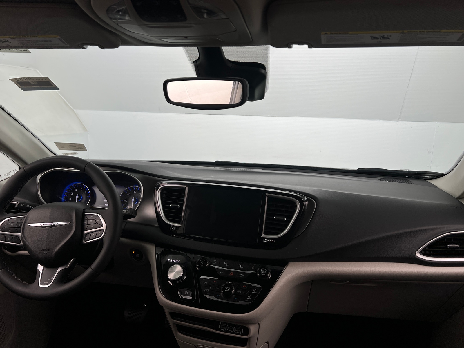 Thumbnail: 2024 Chrysler Pacifica - 2