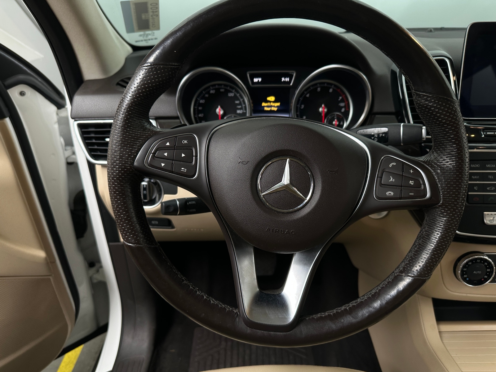 Thumbnail: 2018 Mercedes-Benz GLE - 4