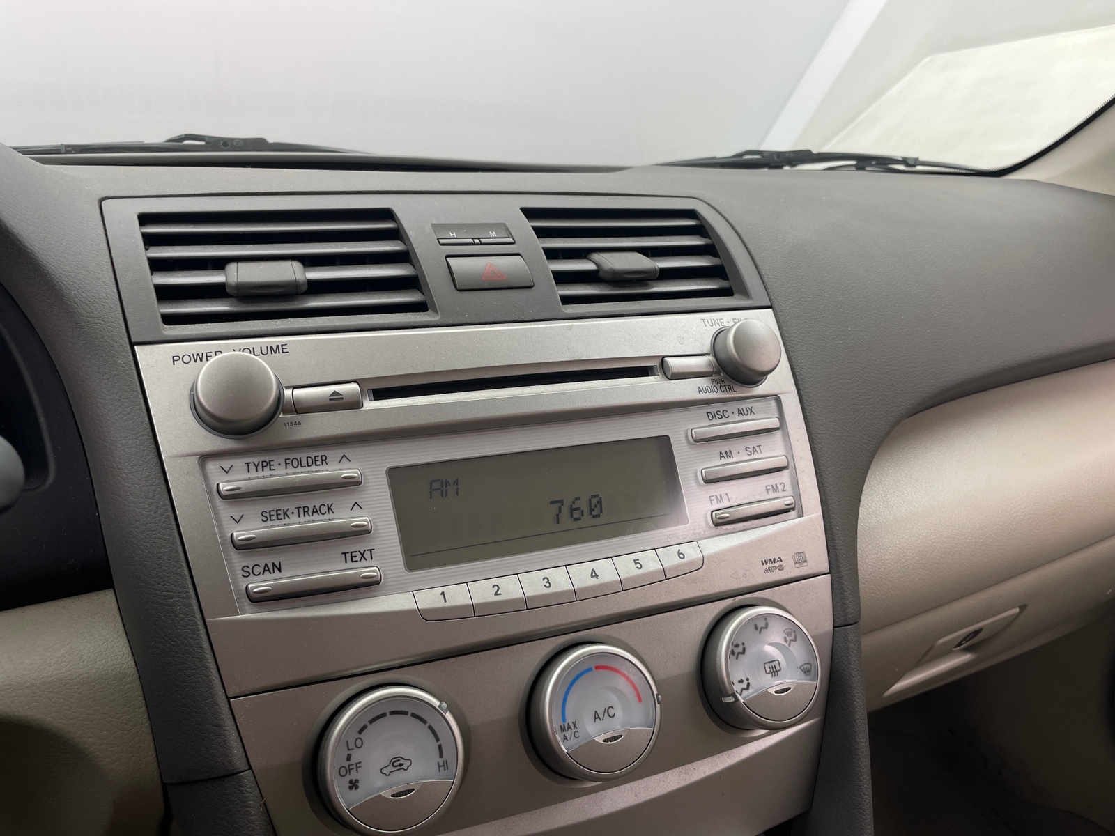 Thumbnail: 2011 Toyota Camry - 4