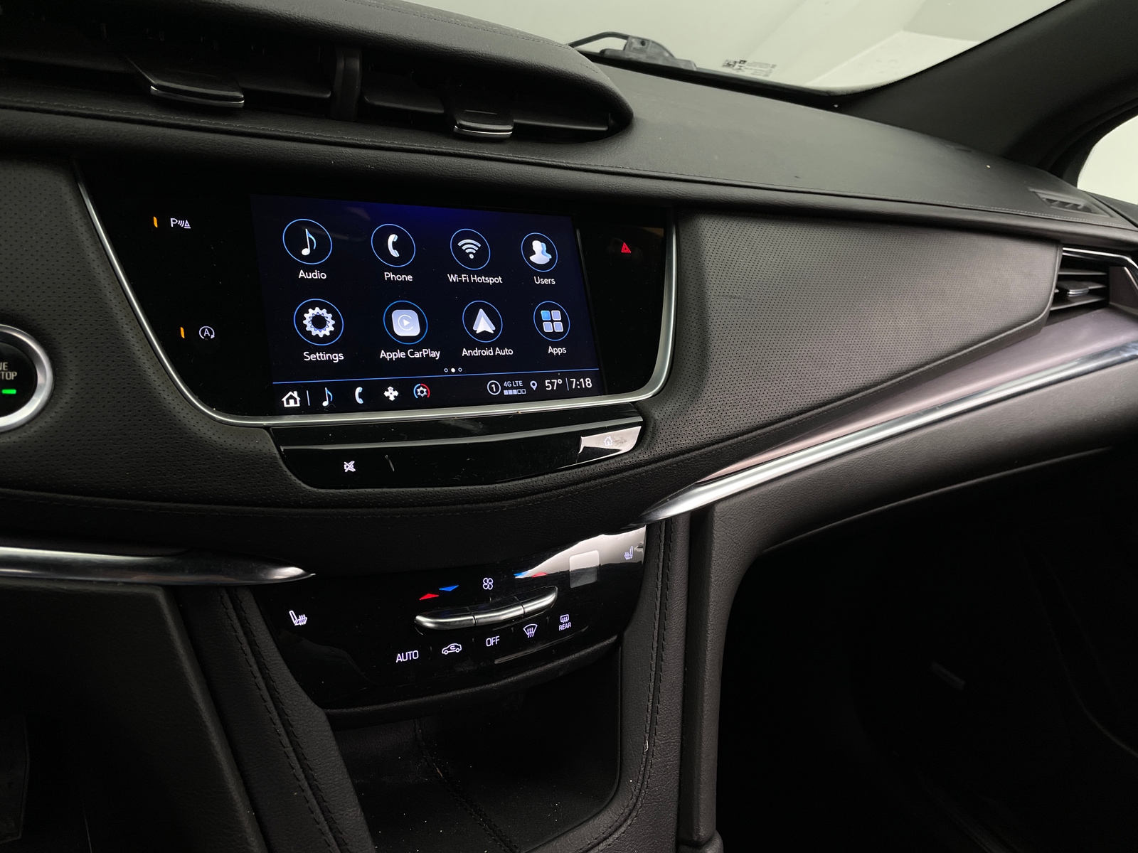 Thumbnail: 2022 Cadillac XT5 - 3