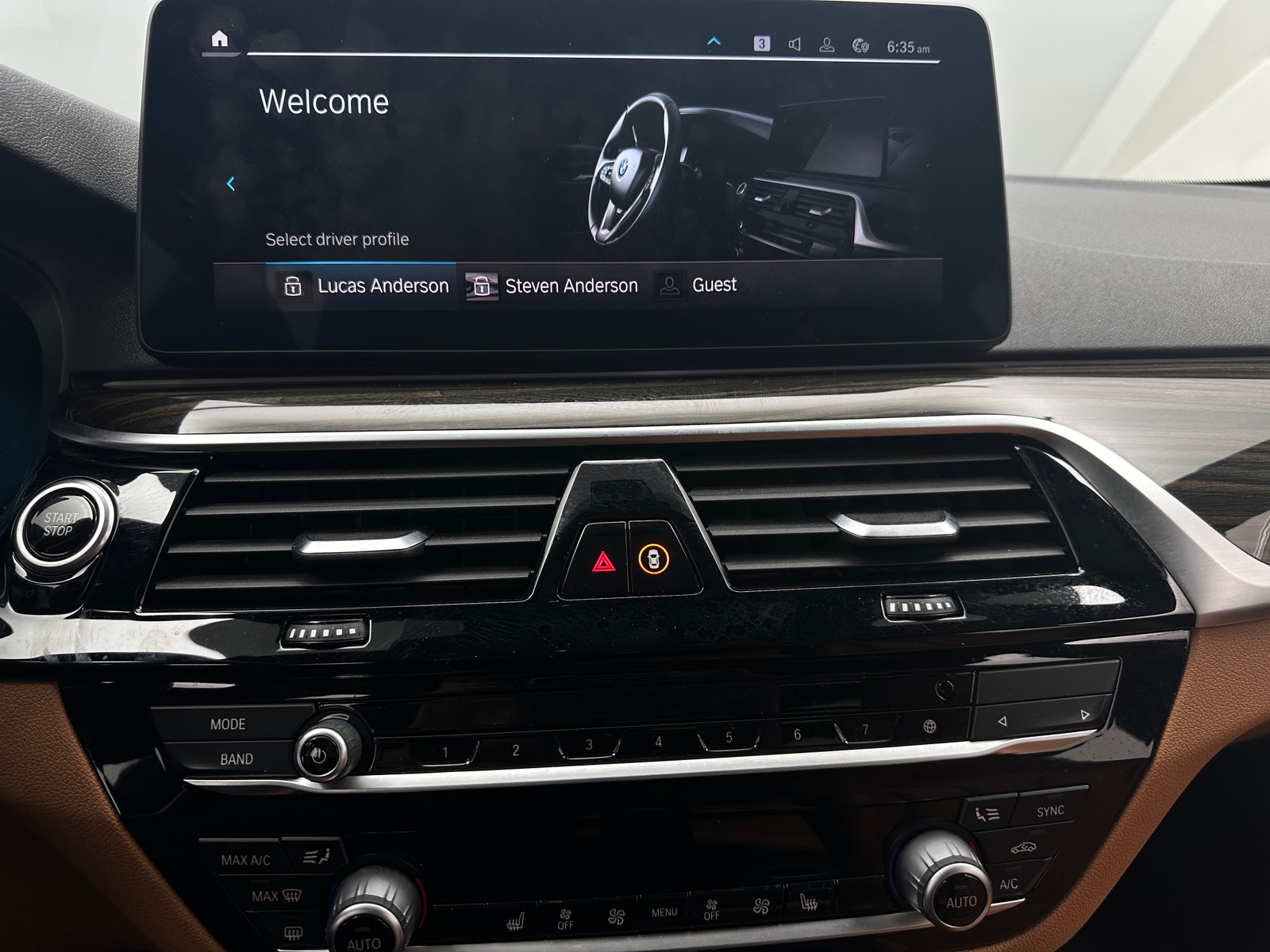 Thumbnail: 2022 BMW 5 Series - 3