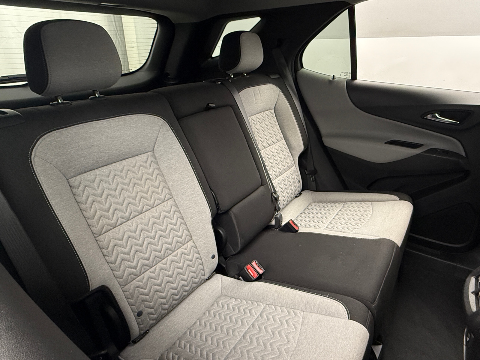 Thumbnail: 2022 Chevrolet Equinox - 6