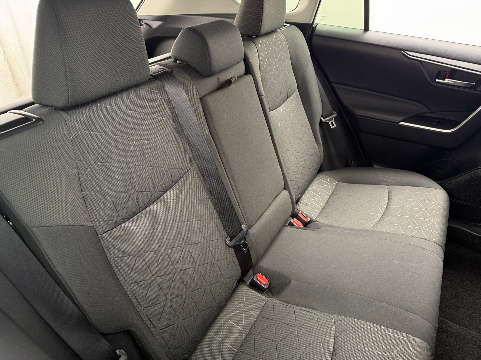 Thumbnail: 2021 Toyota RAV4 - 6