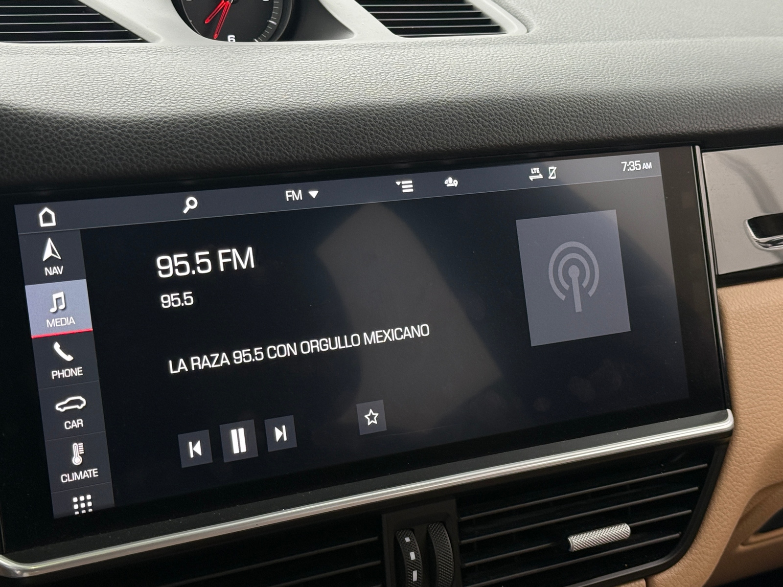 Thumbnail: 2020 Porsche Cayenne - 3