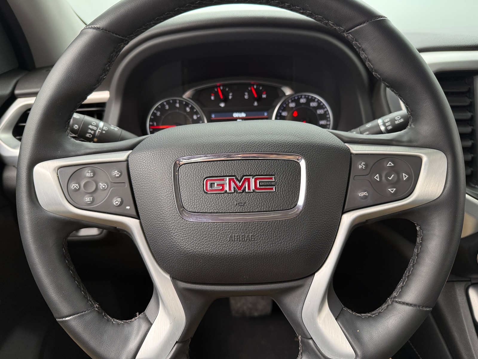 Thumbnail: 2023 GMC Acadia - 4