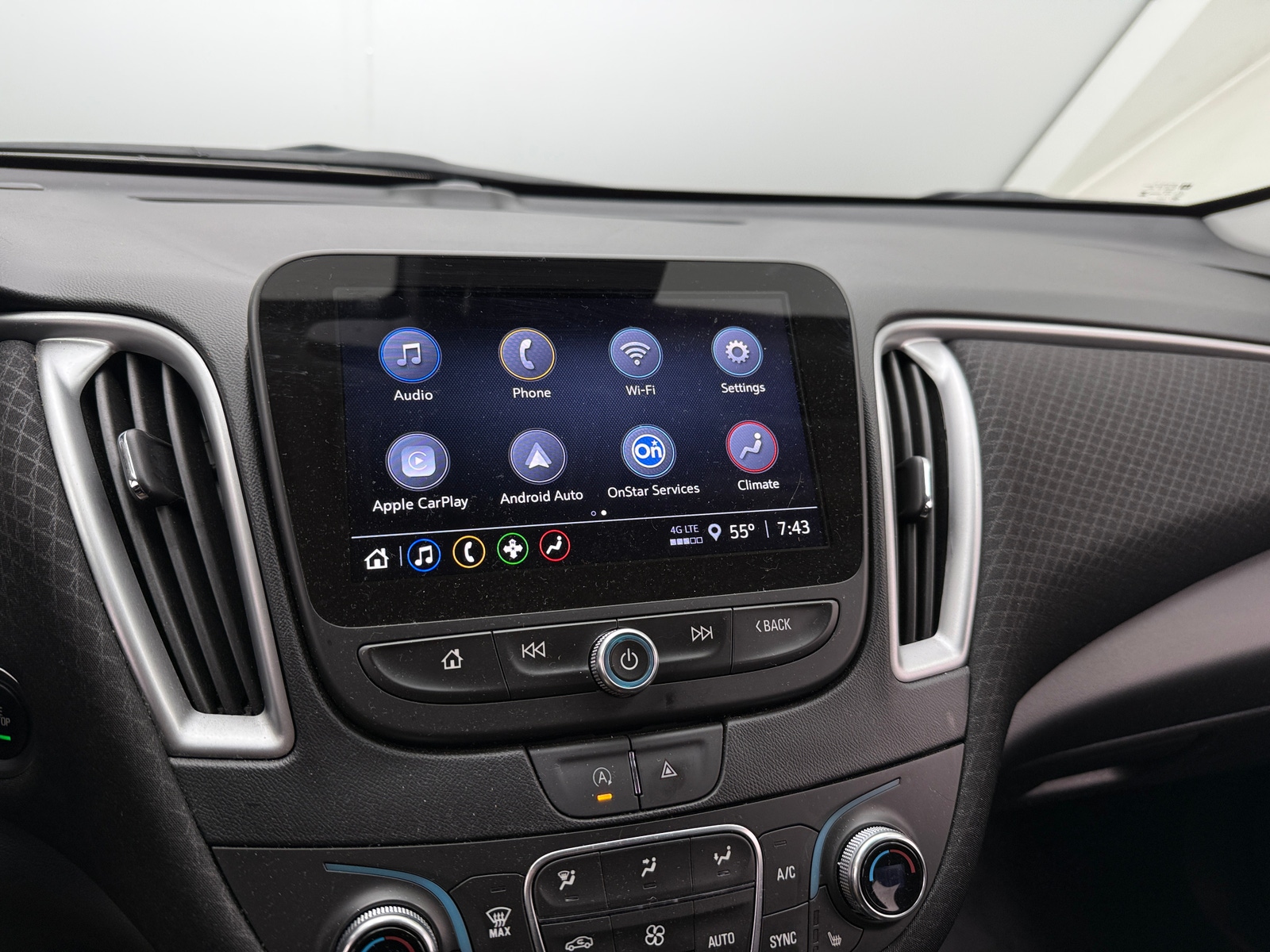 Thumbnail: 2024 Chevrolet Malibu - 4