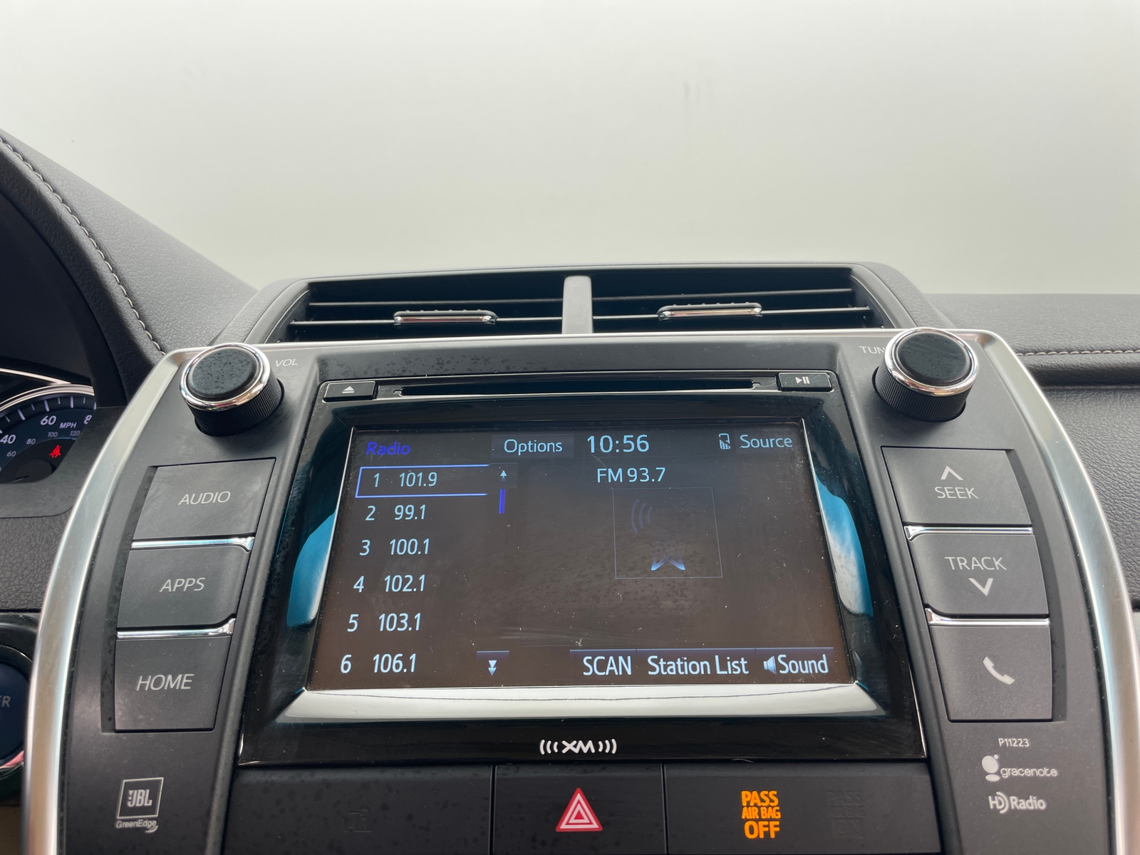 Thumbnail: 2017 Toyota Camry - 3