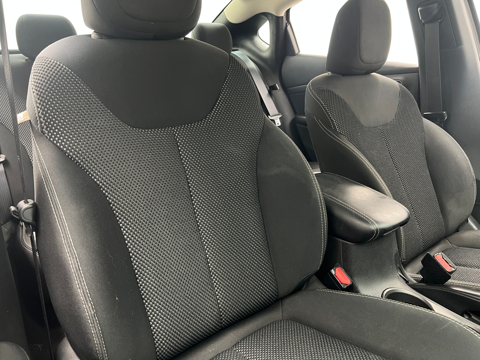 Thumbnail: 2016 Dodge Dart - 2