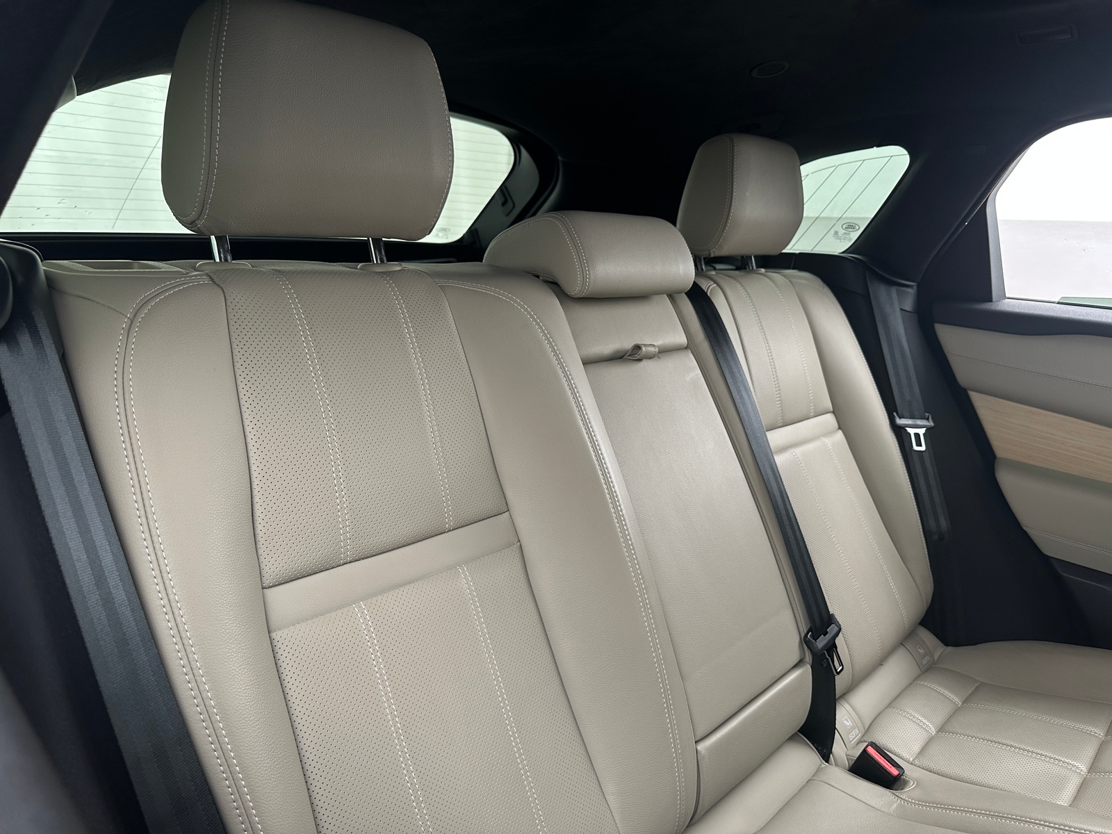 Thumbnail: 2022 Land Rover Range Rover Velar - 5