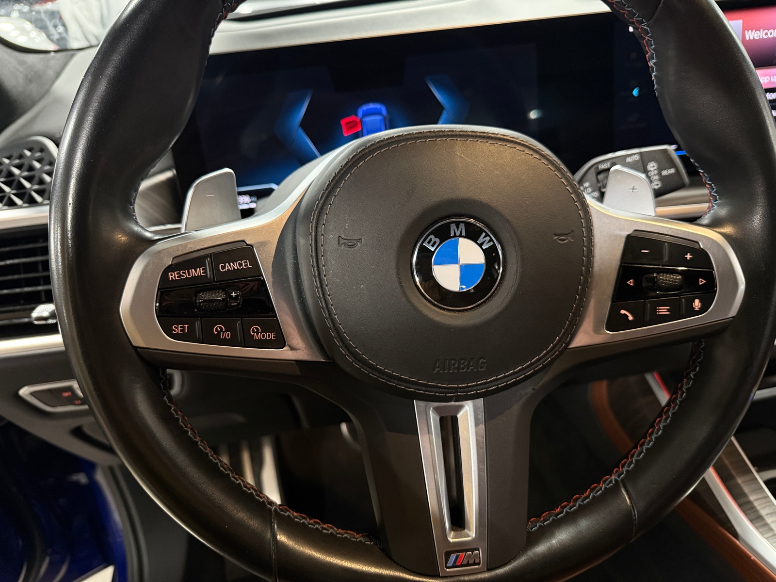 Thumbnail: 2023 BMW X7 - 4