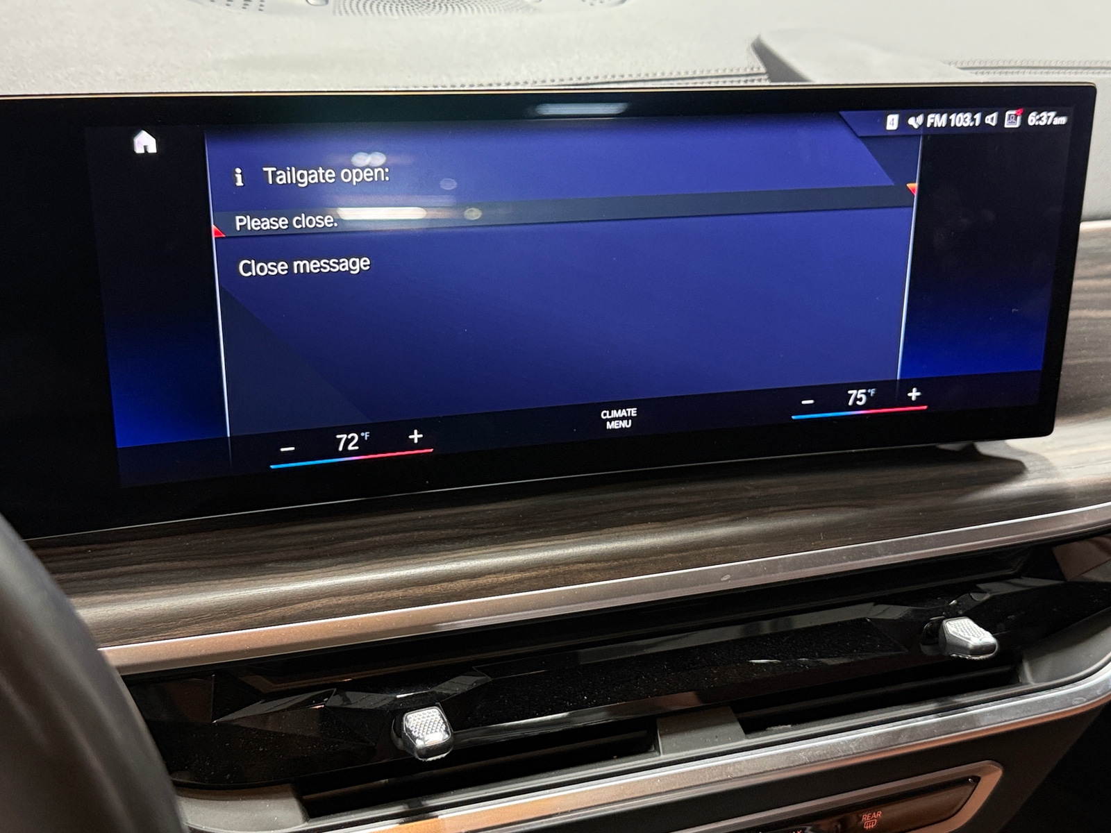 Thumbnail: 2023 BMW X7 - 3