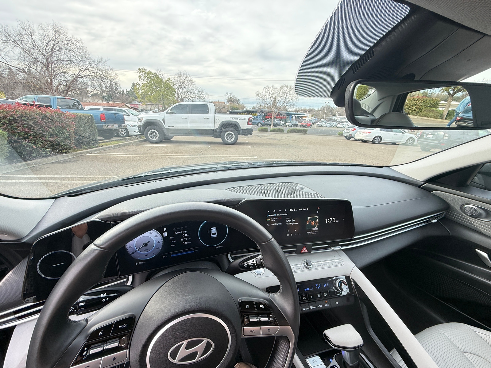 Thumbnail: 2025 Hyundai Elantra - 3