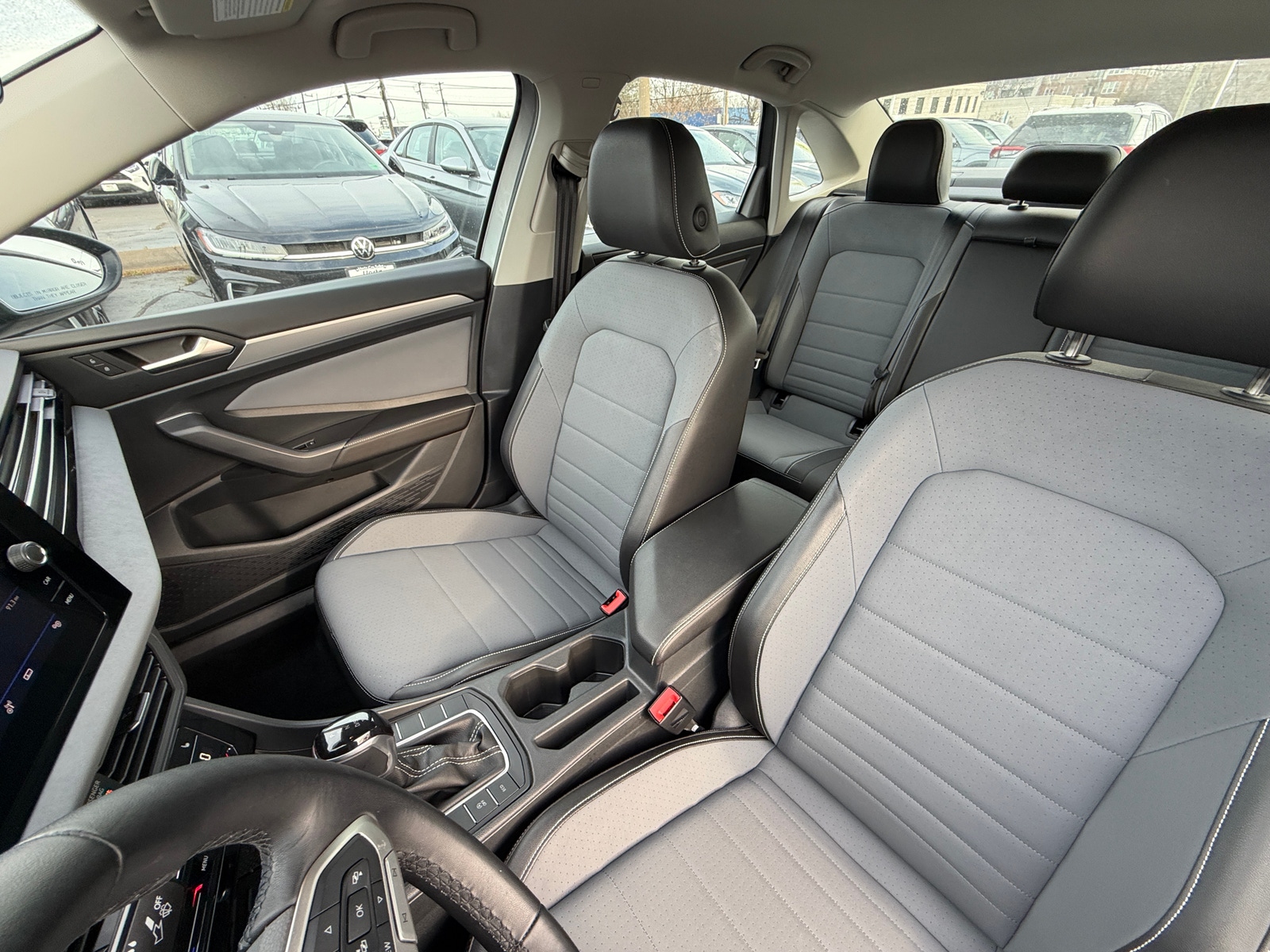 Thumbnail: 2025 Volkswagen Jetta - 2