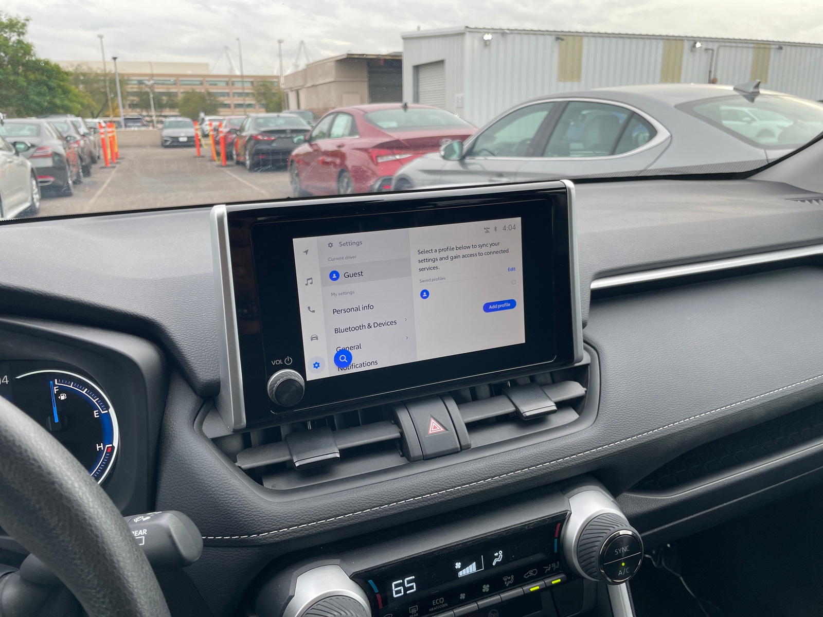 Thumbnail: 2025 Toyota RAV4 - 4