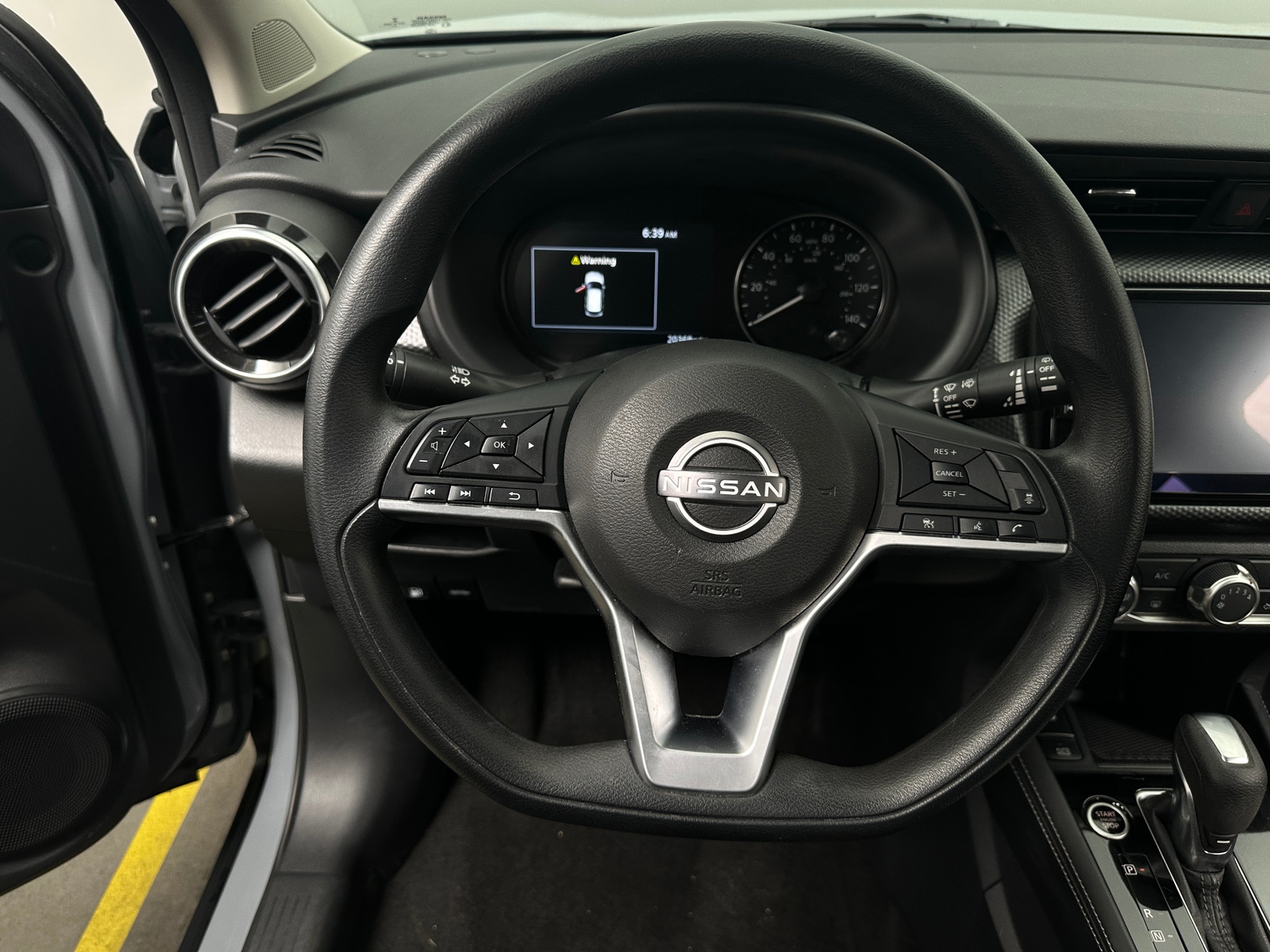 Thumbnail: 2023 Nissan Kicks - 5