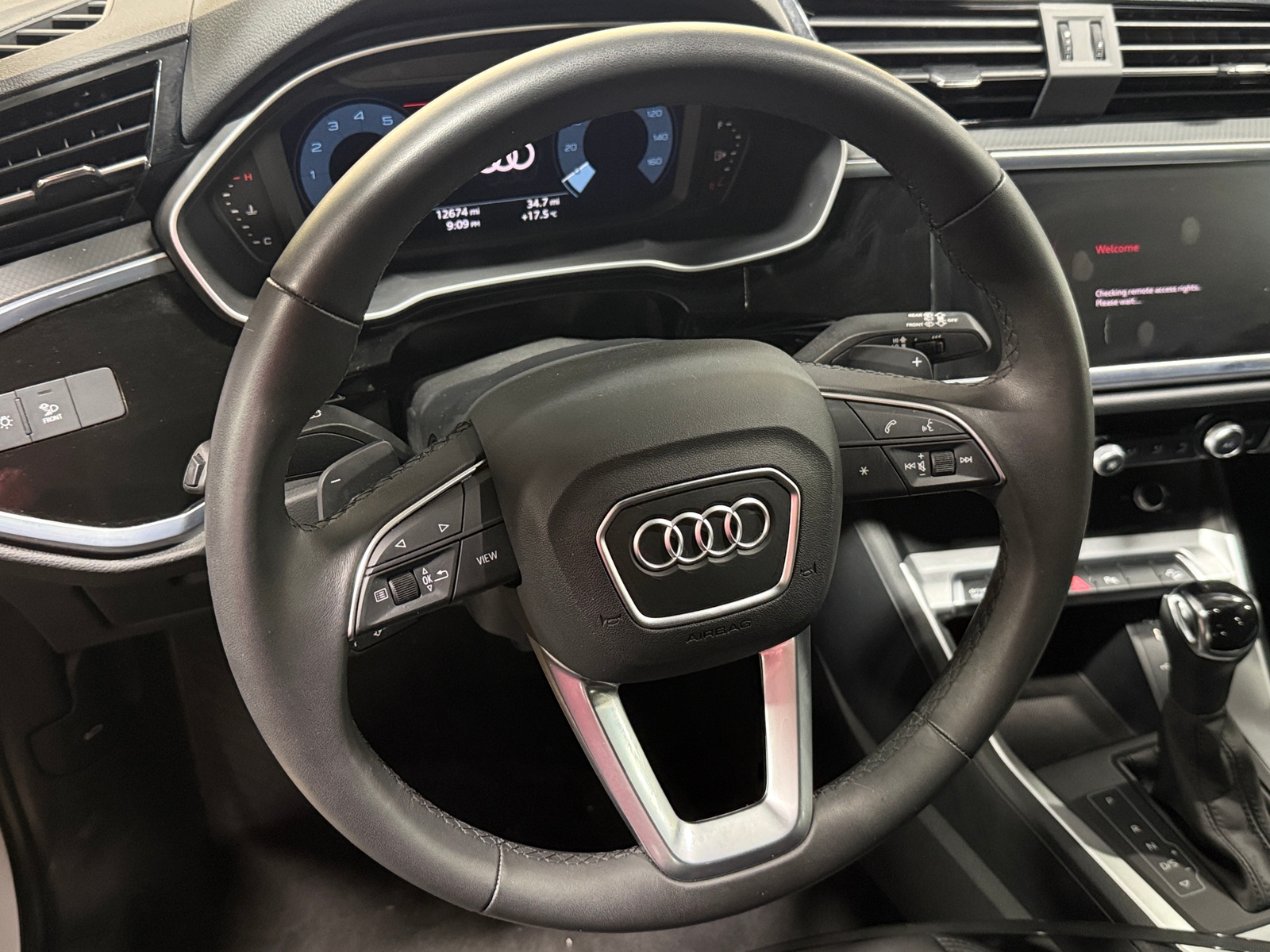 Thumbnail: 2025 Audi Q3 - 4