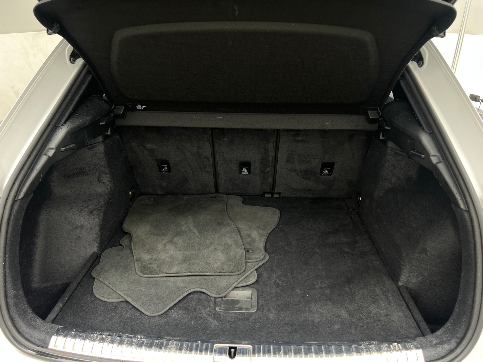 Thumbnail: 2025 Audi Q3 - 6