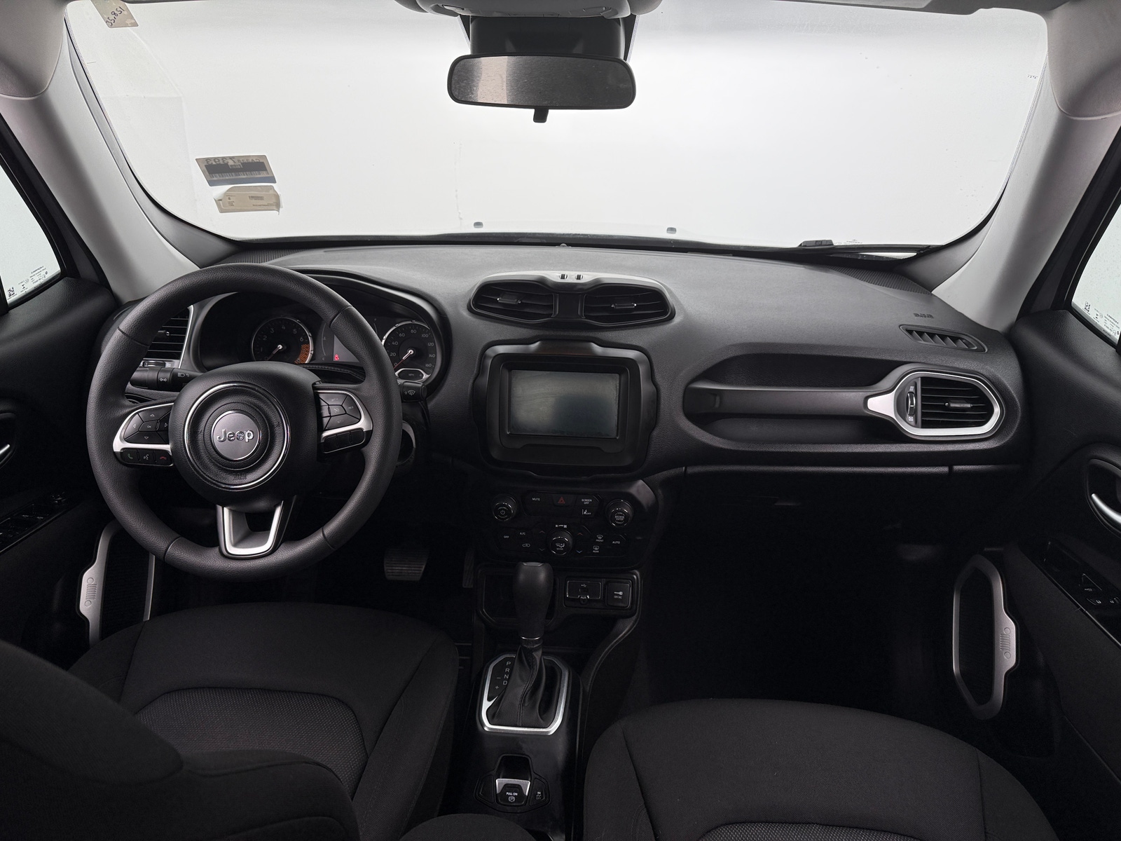 Thumbnail: 2021 Jeep Renegade - 3