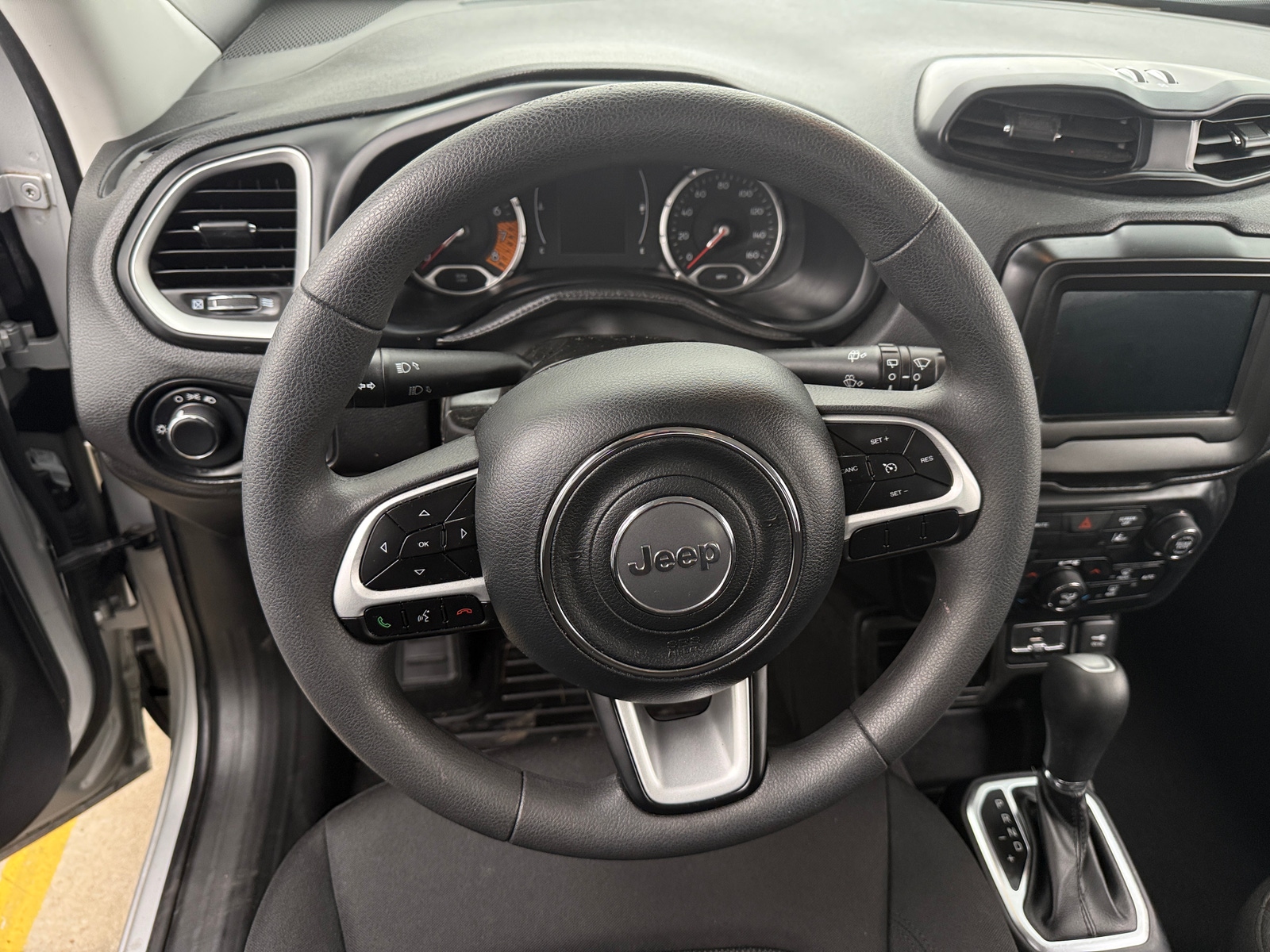 Thumbnail: 2021 Jeep Renegade - 5