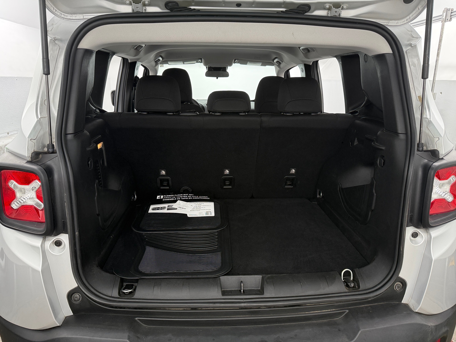 Thumbnail: 2021 Jeep Renegade - 7