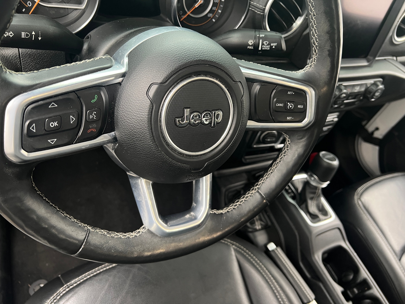 Thumbnail: 2020 Jeep Gladiator - 4