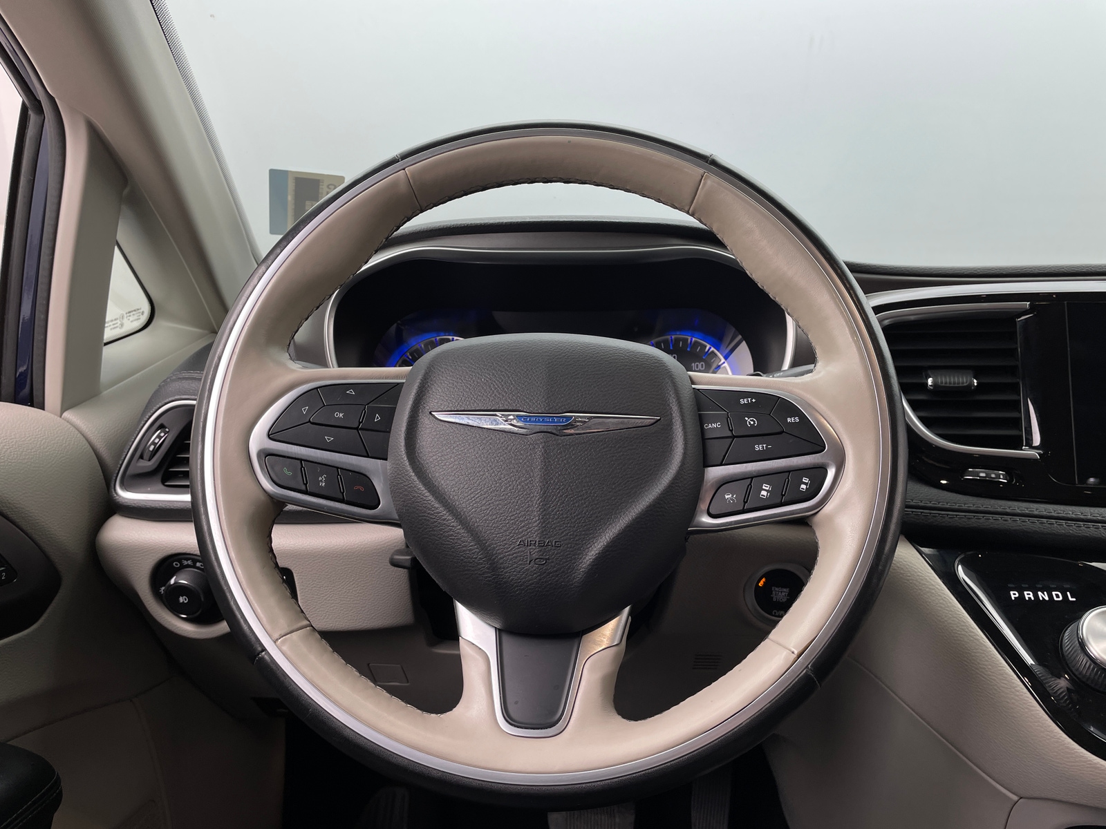 Thumbnail: 2019 Chrysler Pacifica - 4