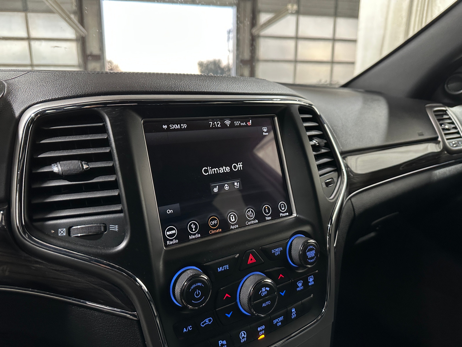 Thumbnail: 2018 Jeep Grand Cherokee - 3