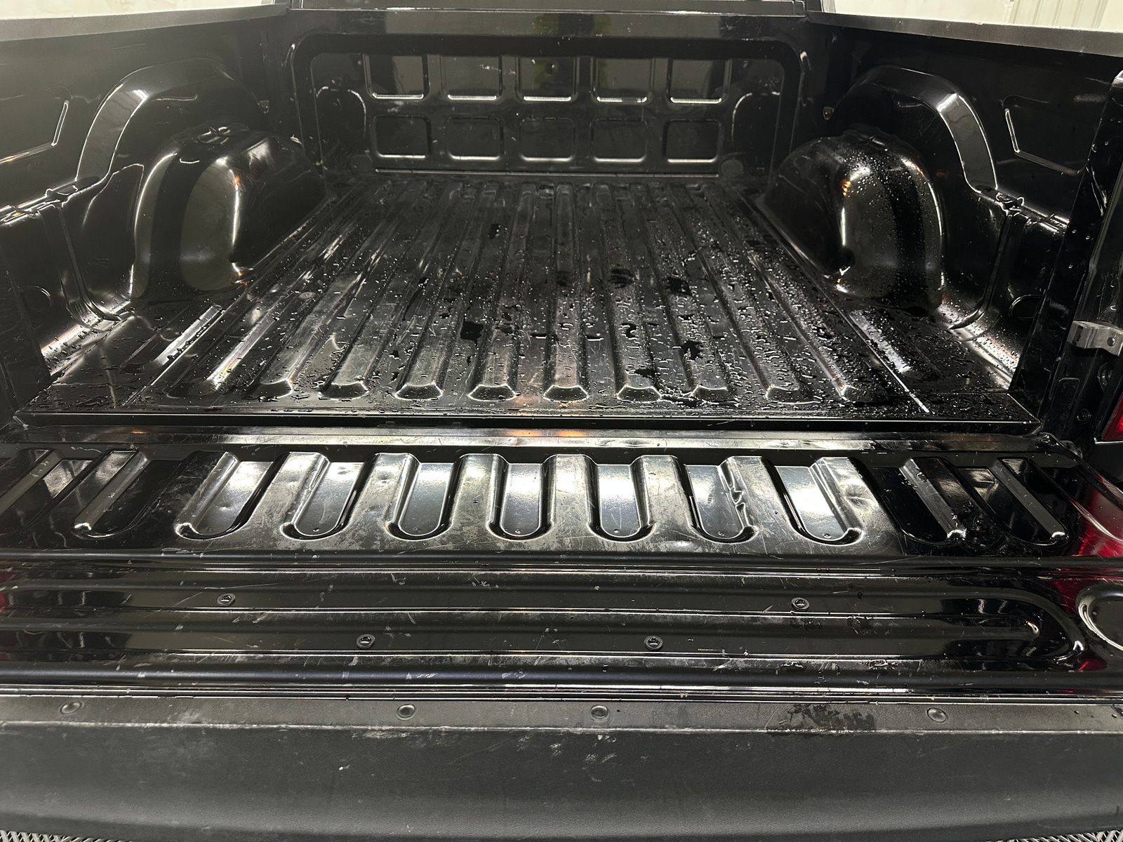 Thumbnail: 2023 RAM 1500 Classic - 7