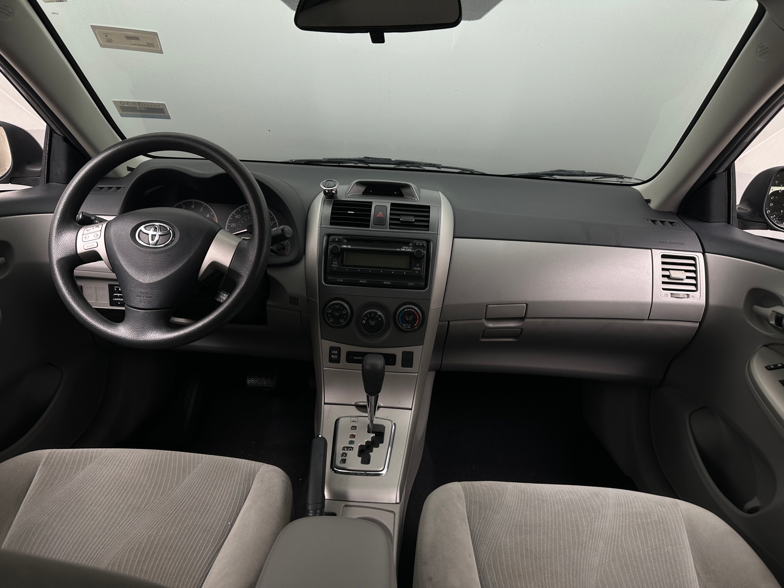 Thumbnail: 2012 Toyota Corolla - 3