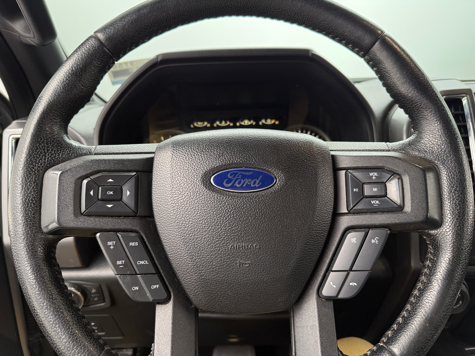 Thumbnail: 2016 Ford Econoline - 5