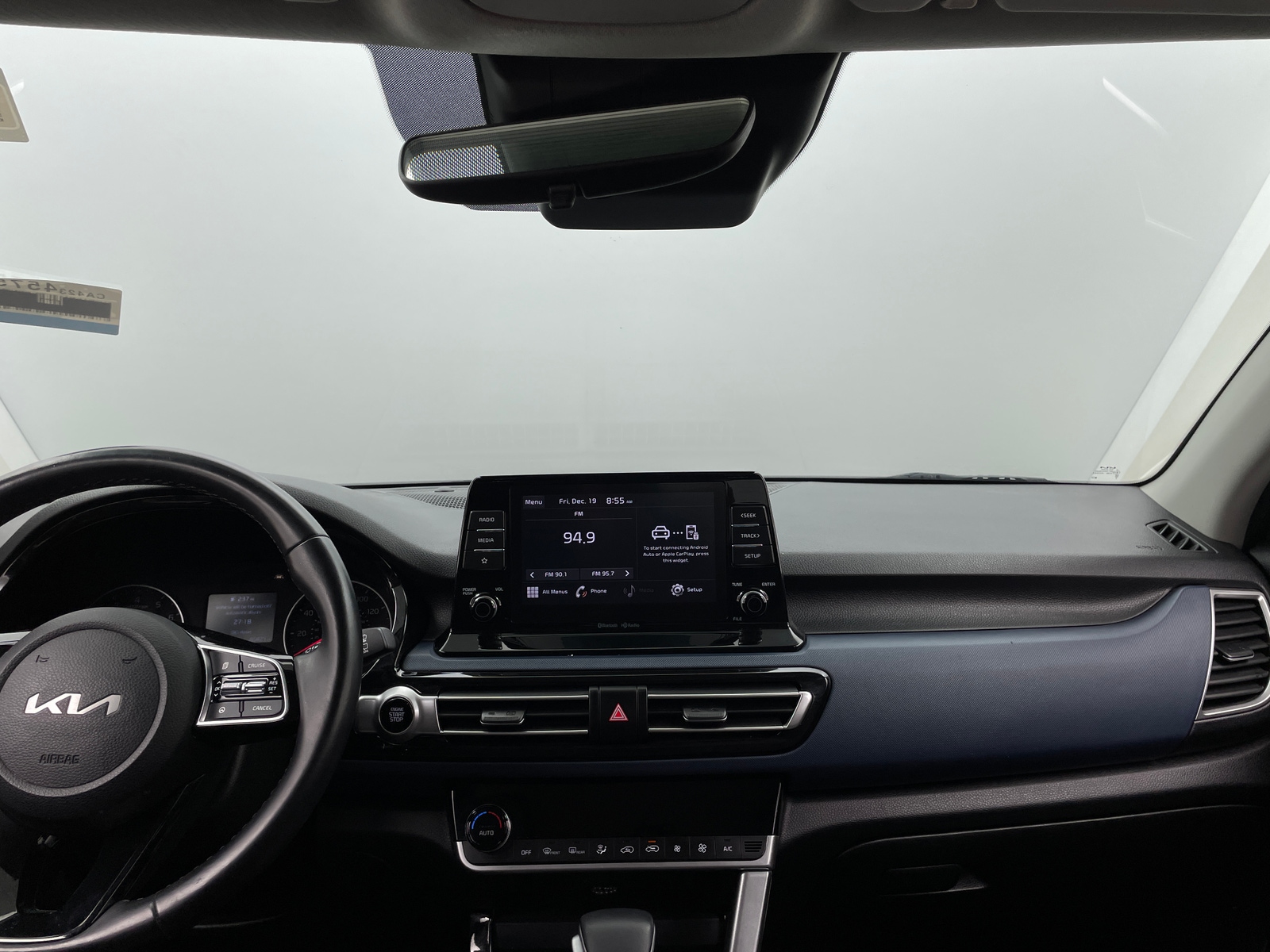 Thumbnail: 2023 Kia Seltos - 3