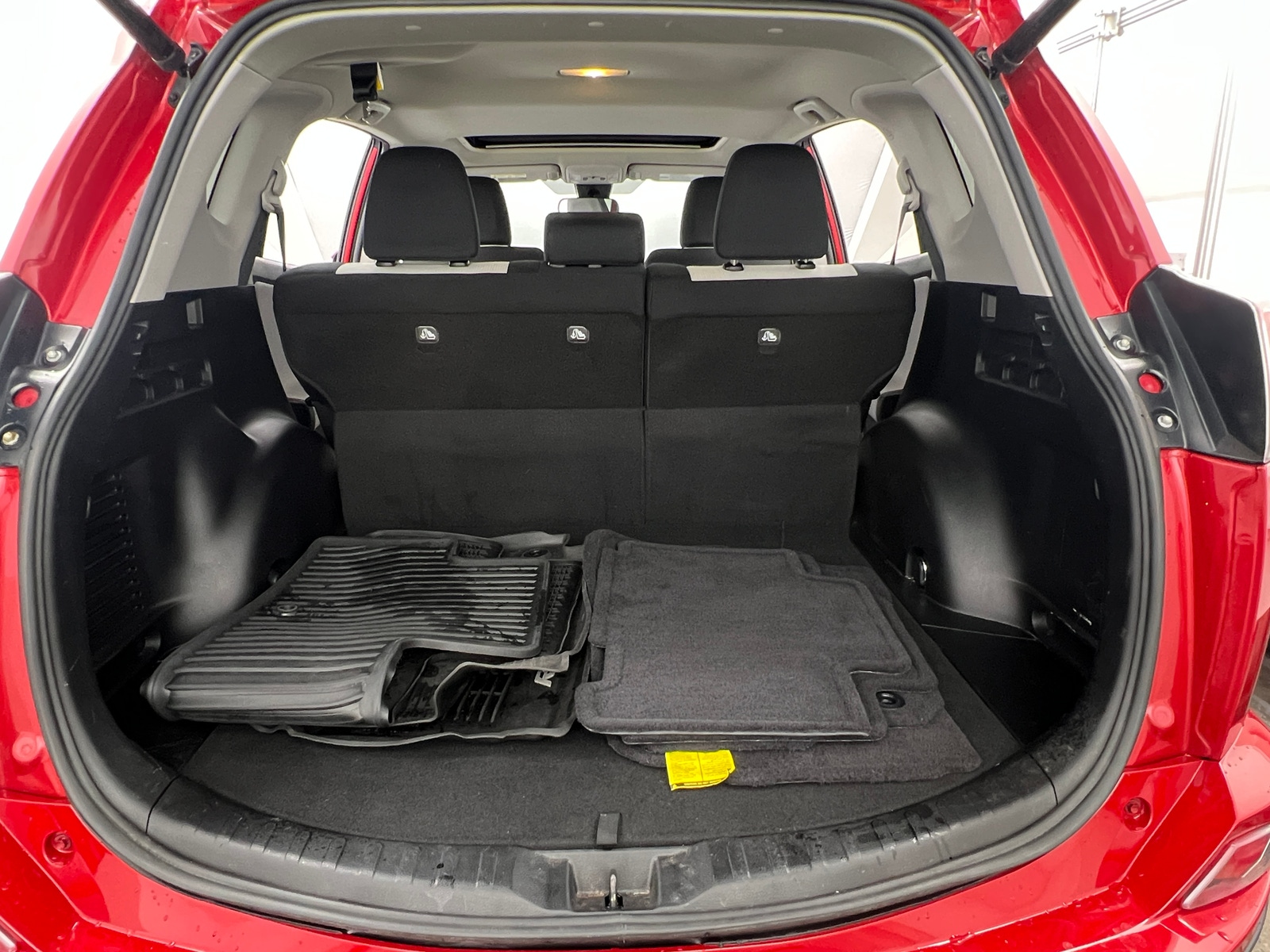 Thumbnail: 2017 Toyota RAV4 - 7