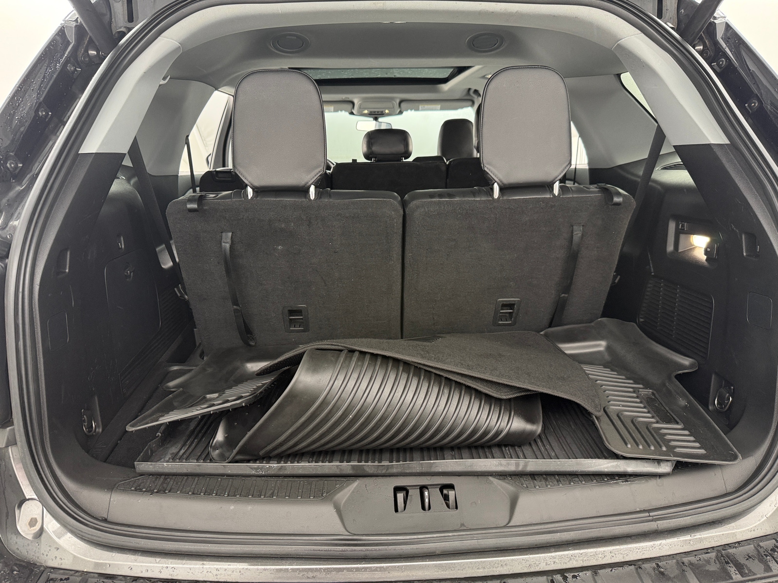 Thumbnail: 2020 Ford Explorer - 6