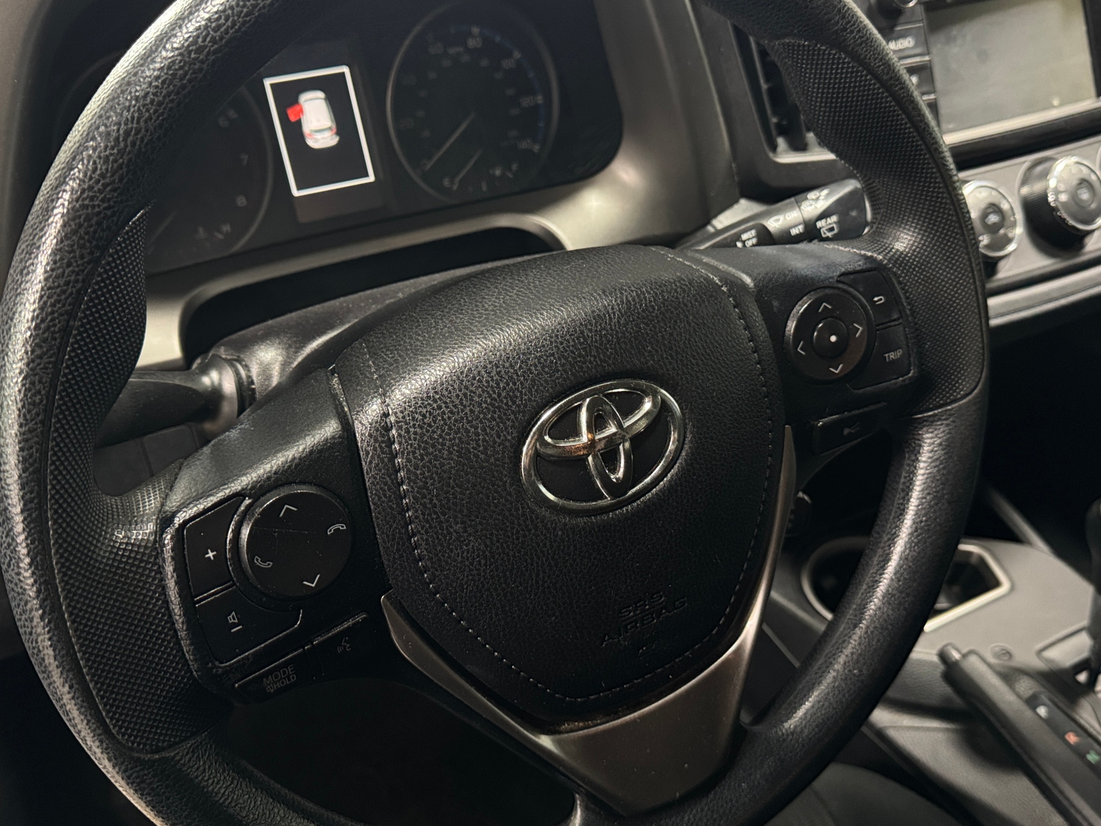 Thumbnail: 2017 Toyota RAV4 - 5