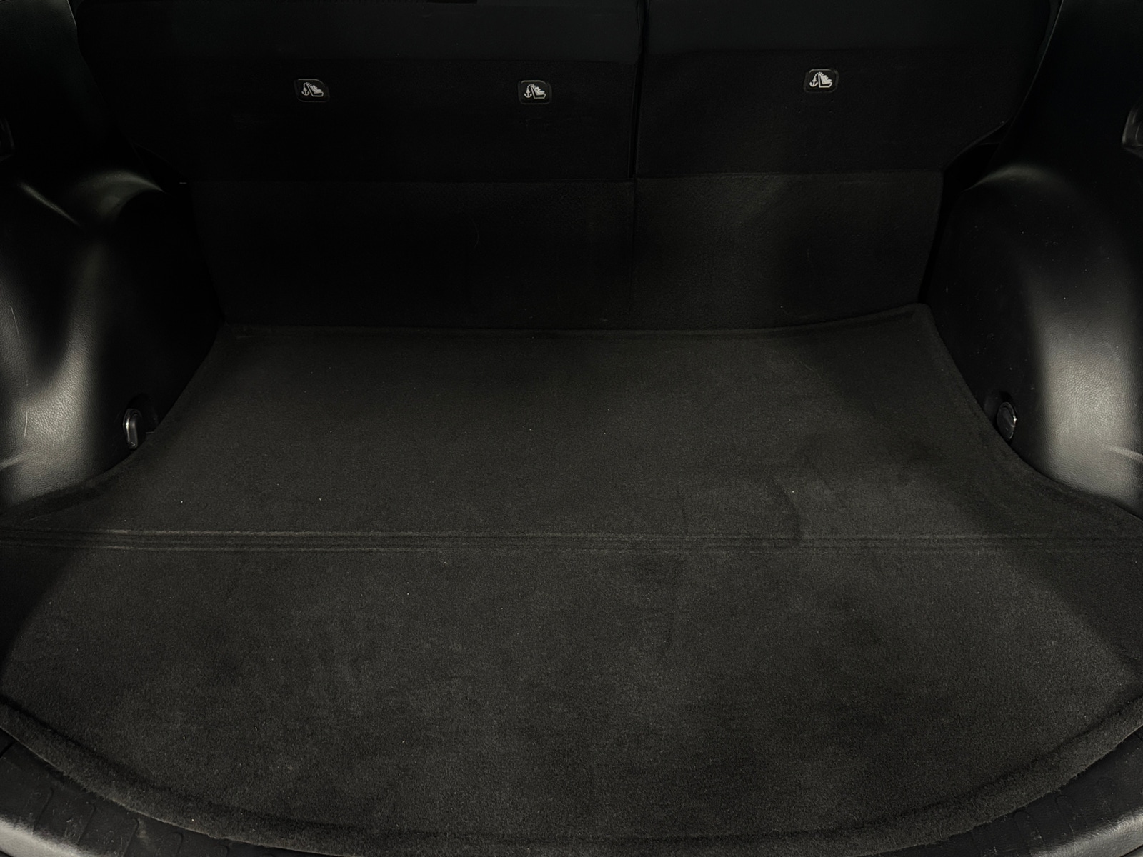 Thumbnail: 2017 Toyota RAV4 - 7