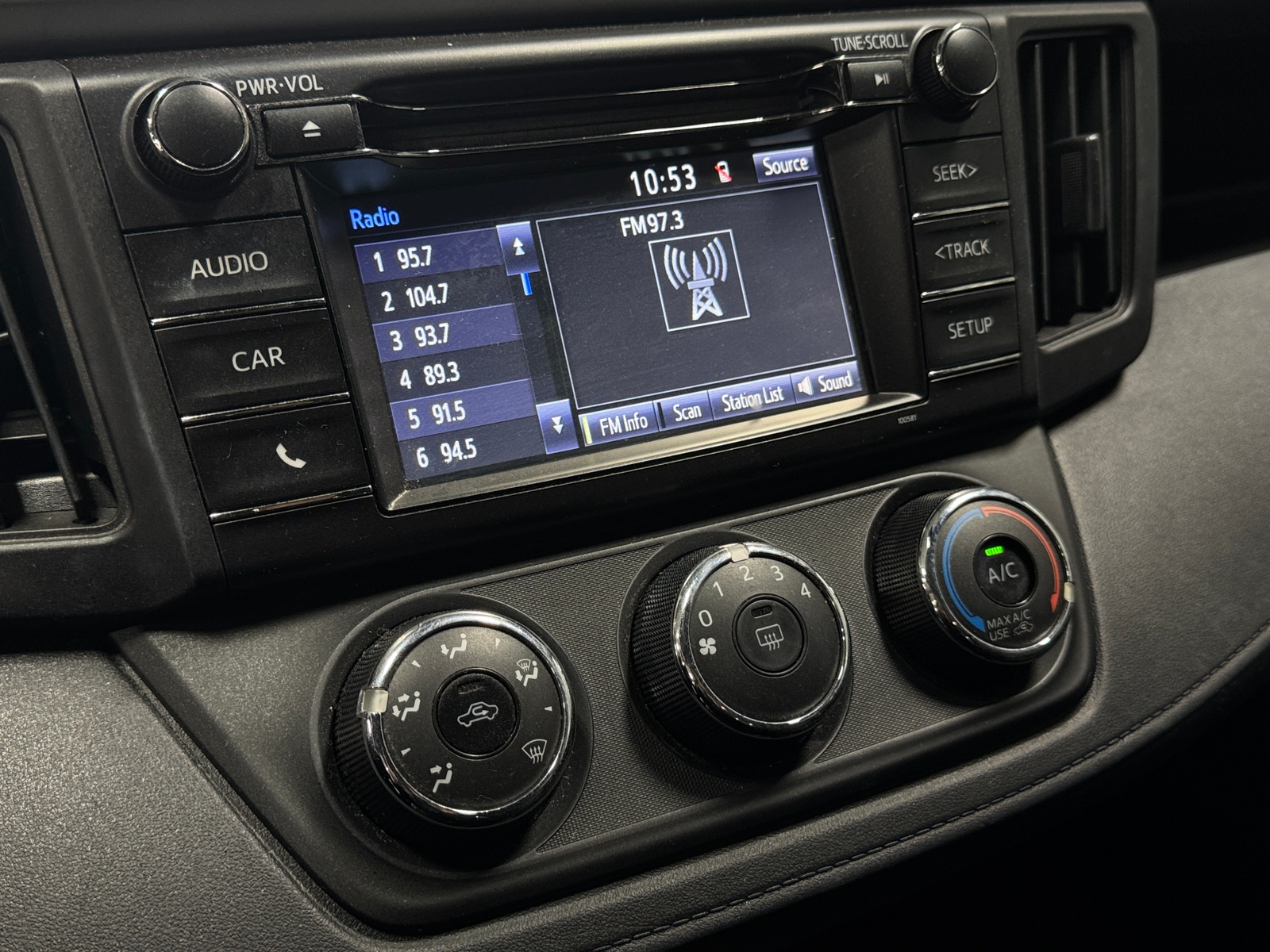 Thumbnail: 2017 Toyota RAV4 - 4