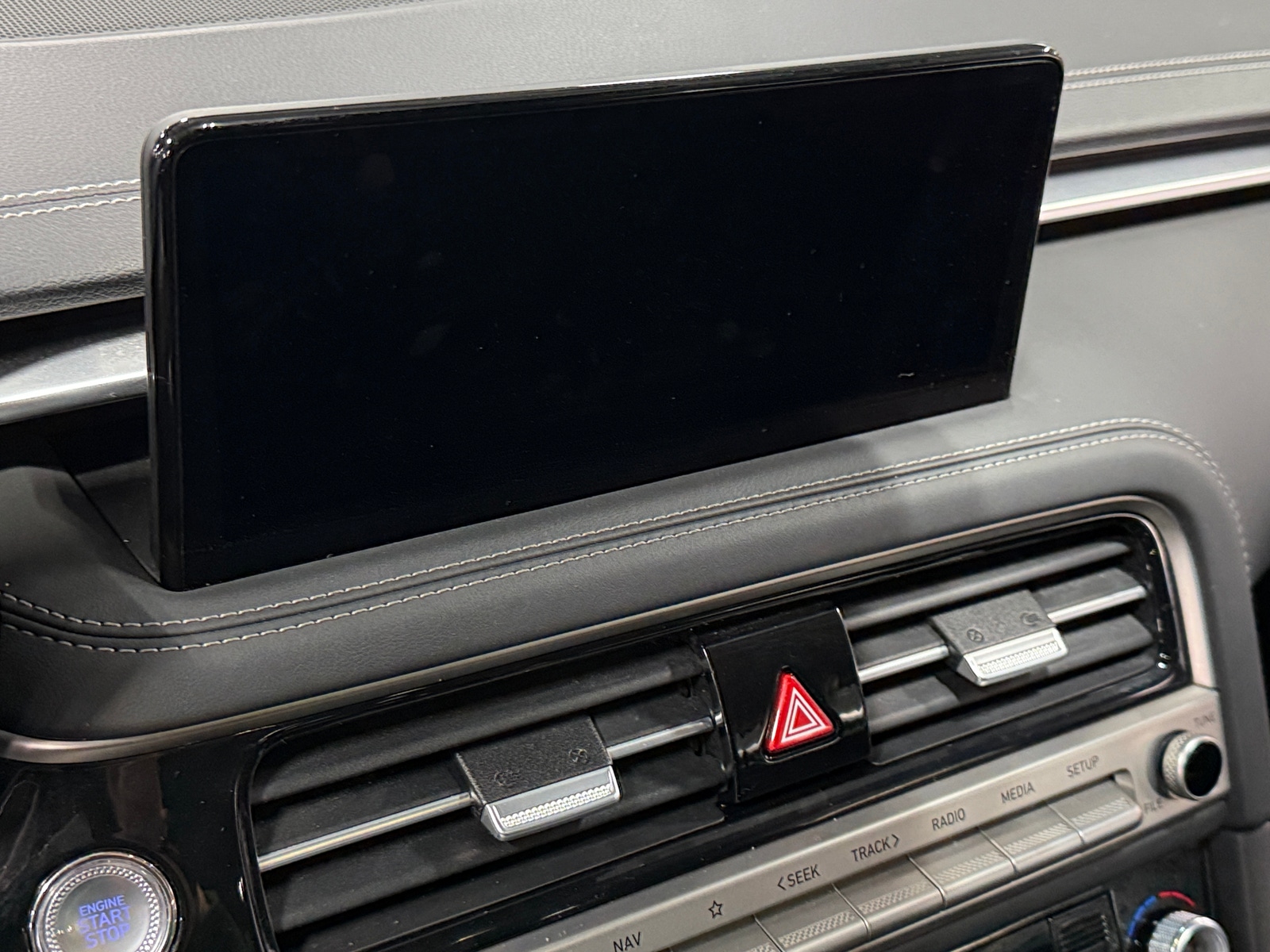 Thumbnail: 2025 Genesis G70 - 3