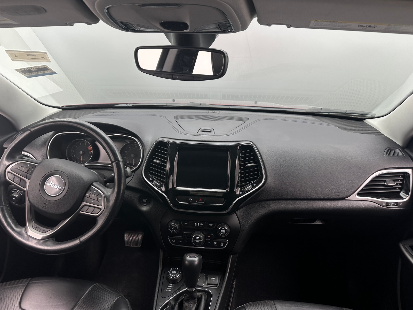 Thumbnail: 2019 Jeep Cherokee - 2