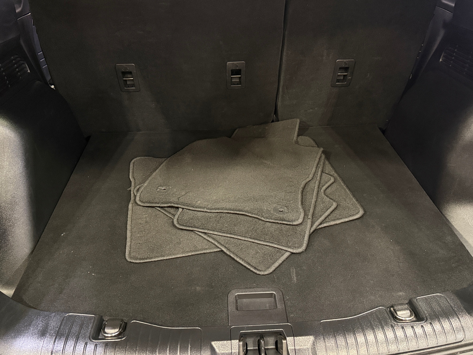 Thumbnail: 2023 Ford Escape - 7