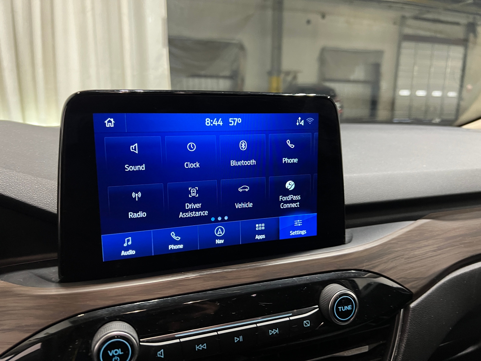 Thumbnail: 2020 Ford Escape - 3